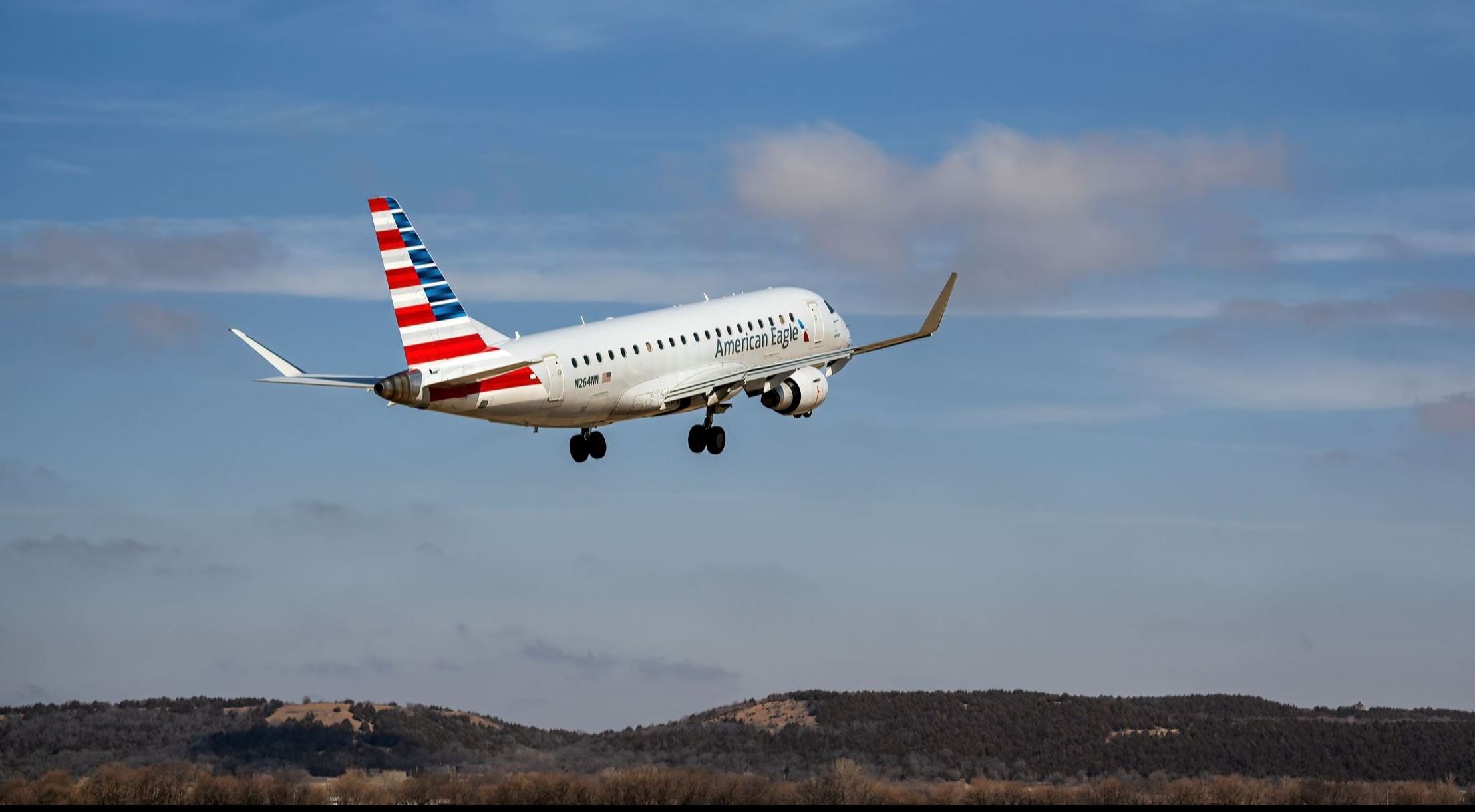 American Eagle plane in flight 